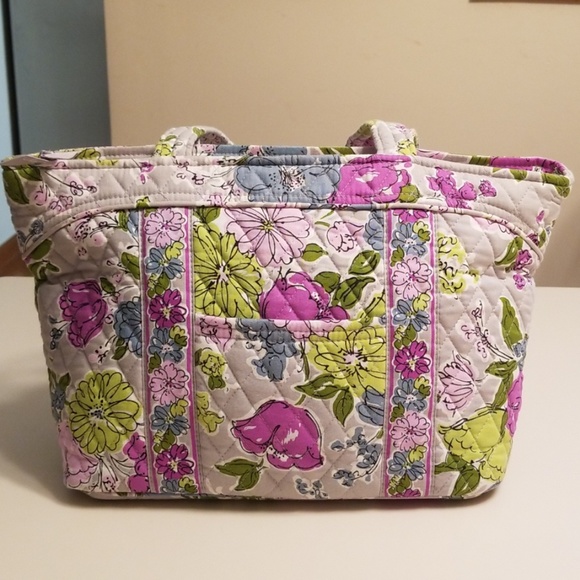 Vera Bradley Handbags - Vera Bradley Bag Mandy